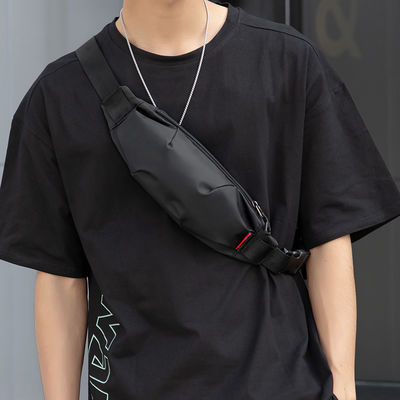 명품 패션 남성들 가슴 가방  남성들은 크로스 보디 가방  새로운 우연한 핸드백 여행 전화기 가방을 던집니다